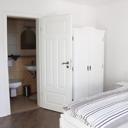 Gaestehaus Burgblick Neustadt-Glewe Chambre photo