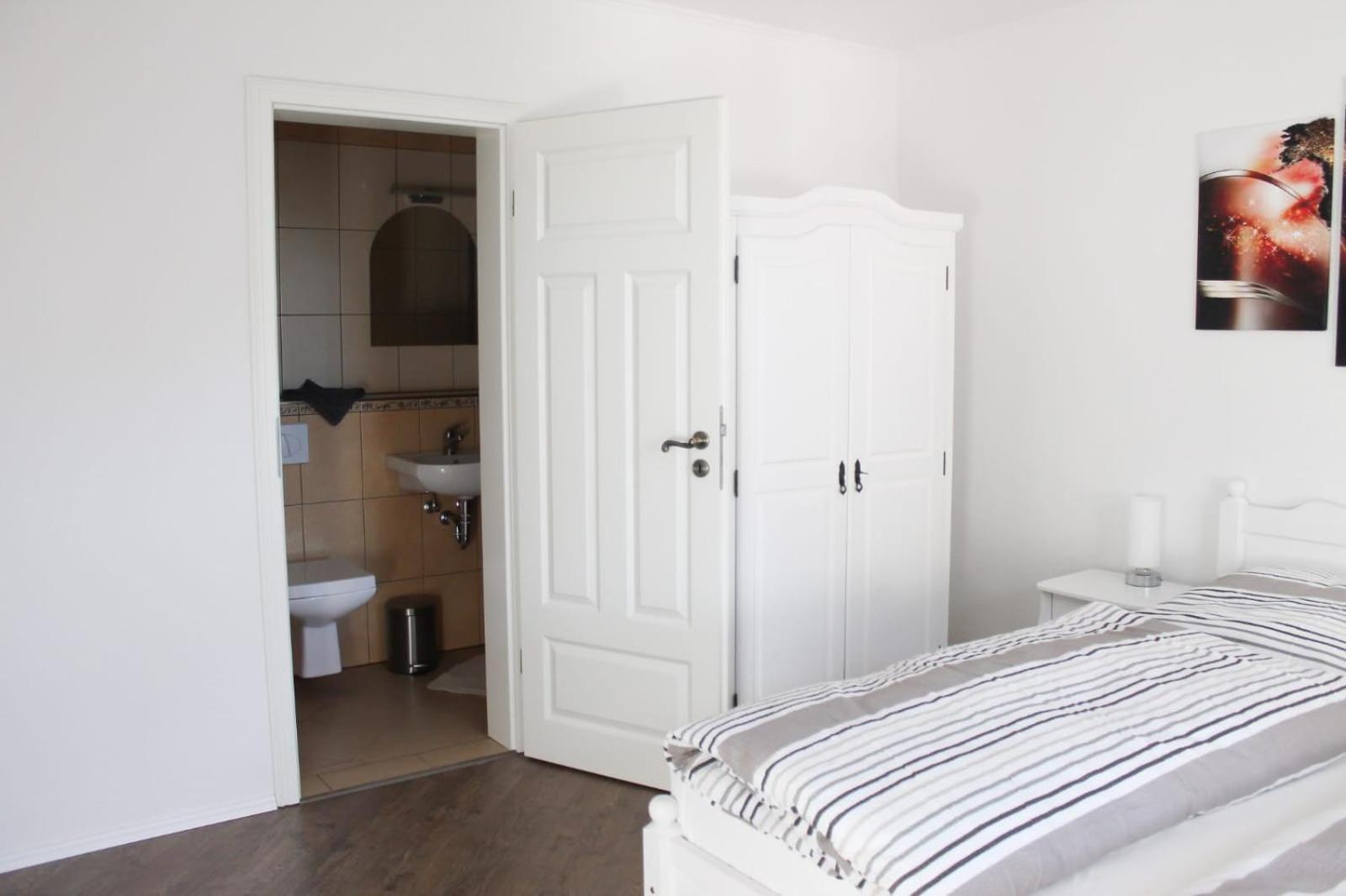 Gaestehaus Burgblick Neustadt-Glewe Chambre photo
